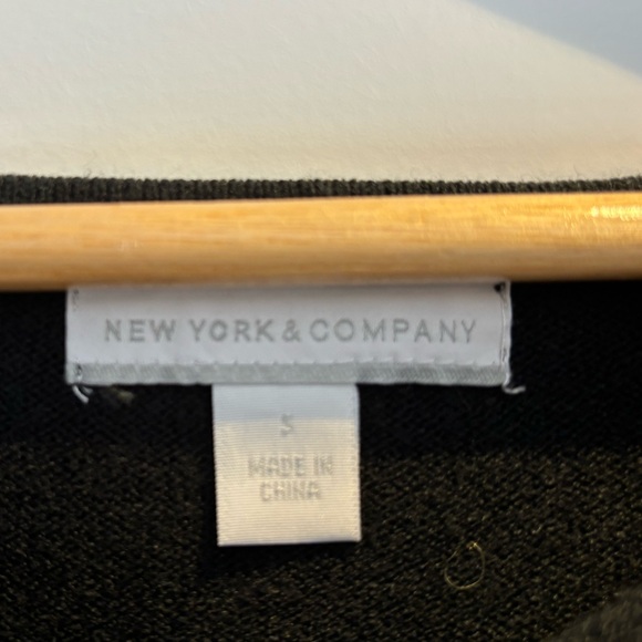 Cap Sleeved Sweater Dress - Picture 2 of 6